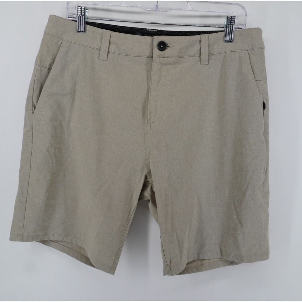 Vuori Aim Shorts Mens 32 Khaki Tan Active Casual performance Stretch V344